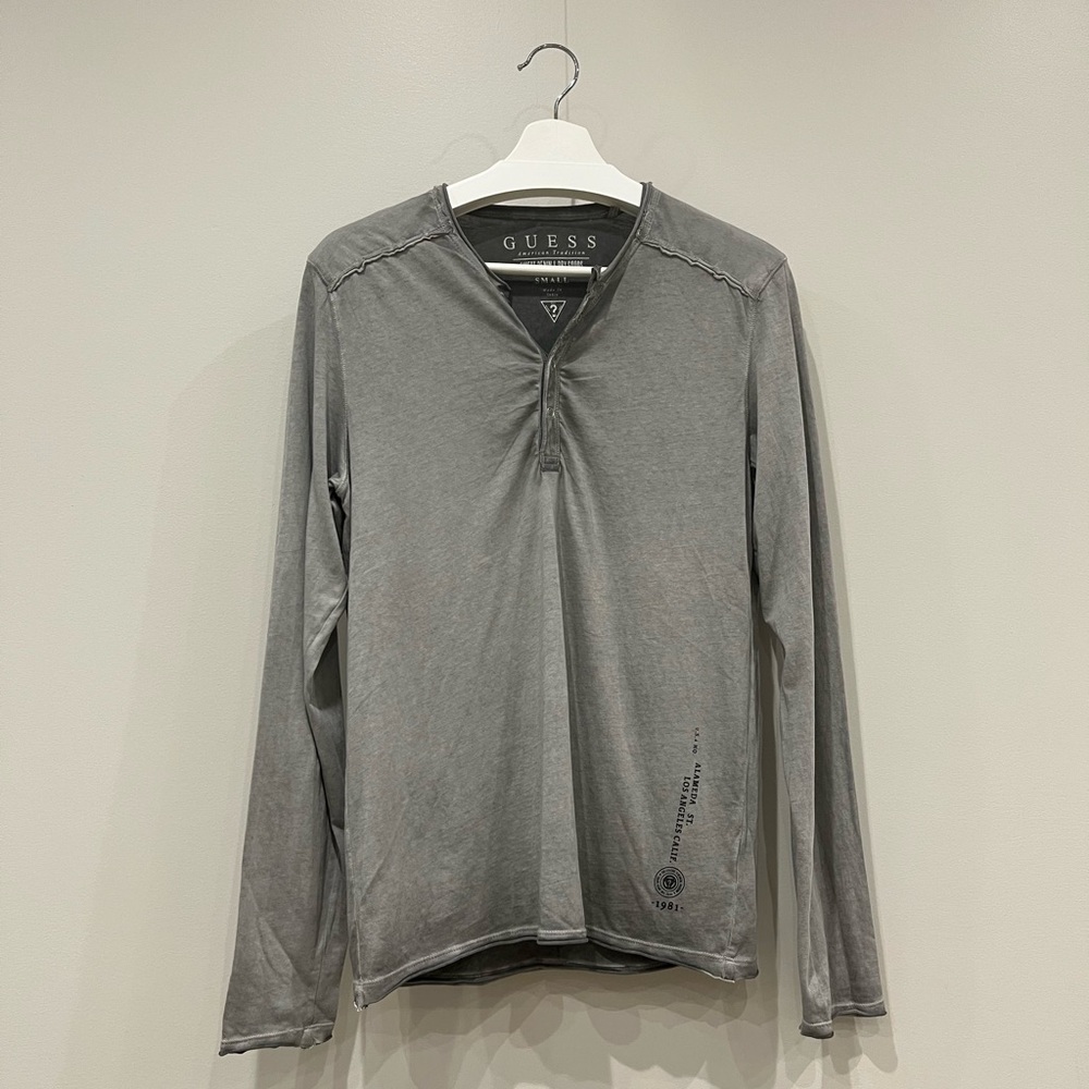 Y2K Guess Long Sleeve Tee - Mens Small